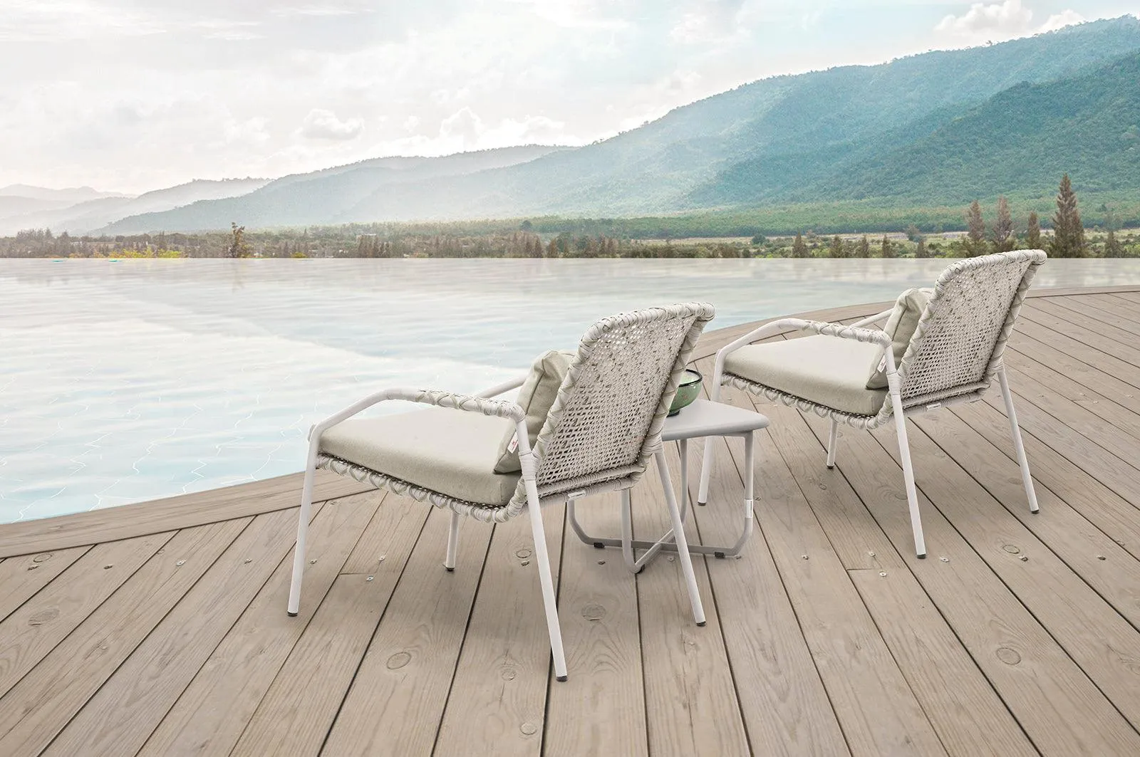 ARIA EASY ARMCHAIR