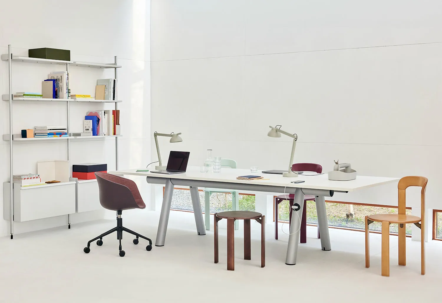 Boa Table, Medium