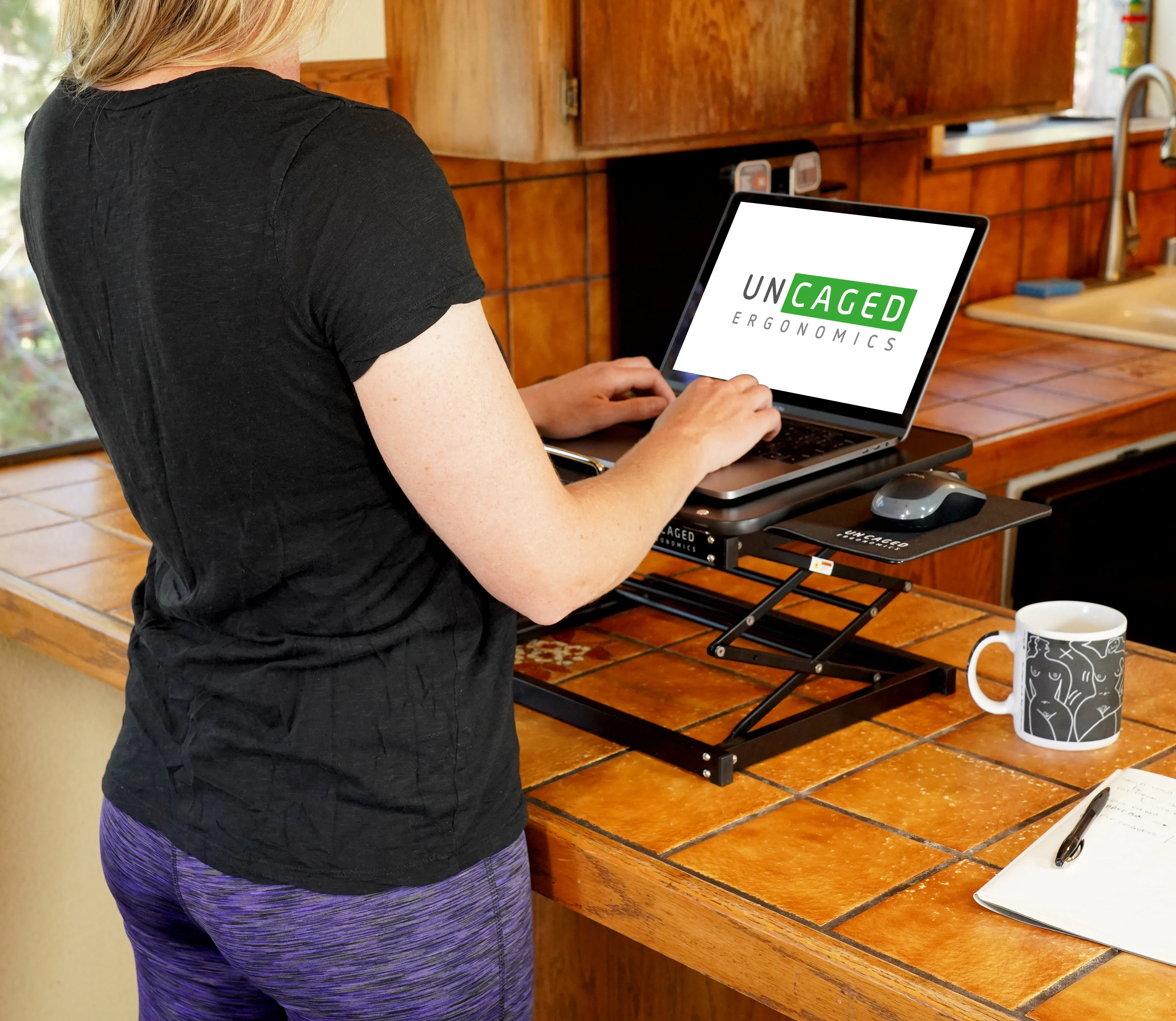 CD4 Ergonomic Laptop Stand and Standing Desk