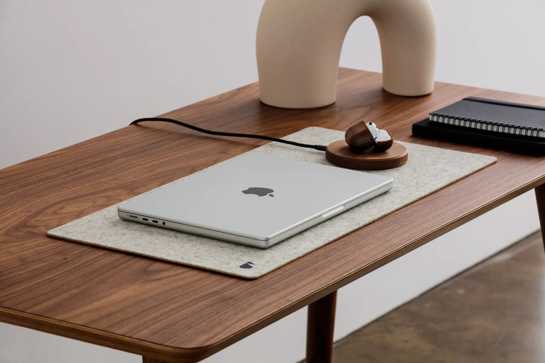 Classic Desk