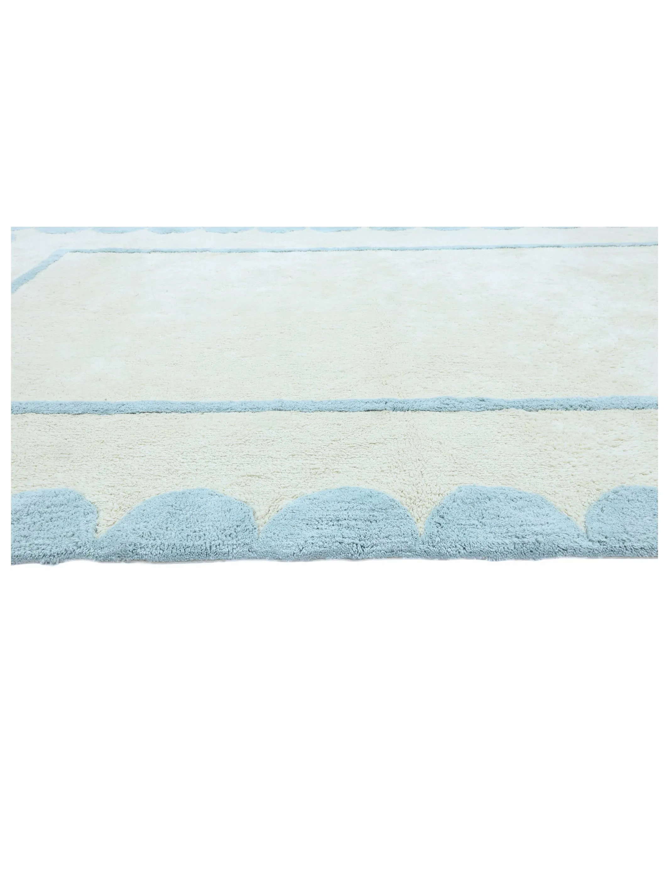 Sky Blue Scallop Rug